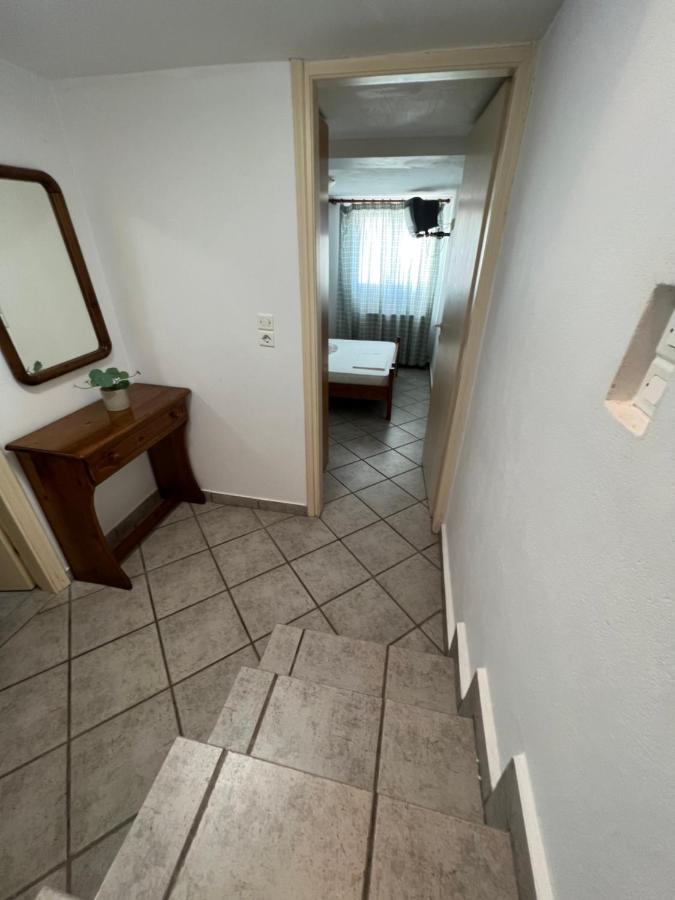 Athina Rooms Karvounades Exterior photo