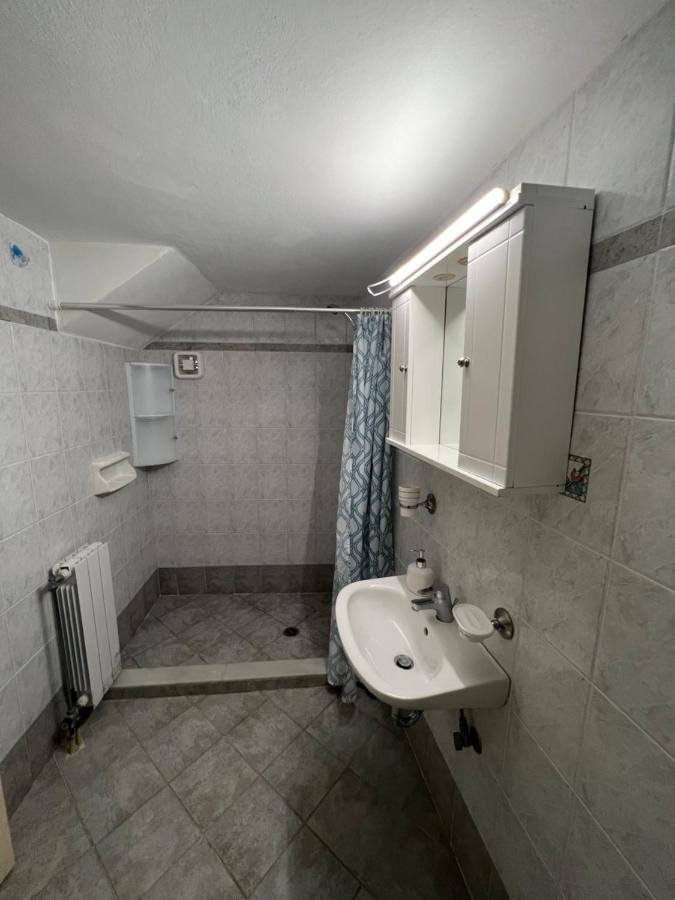 Athina Rooms Karvounades Exterior photo